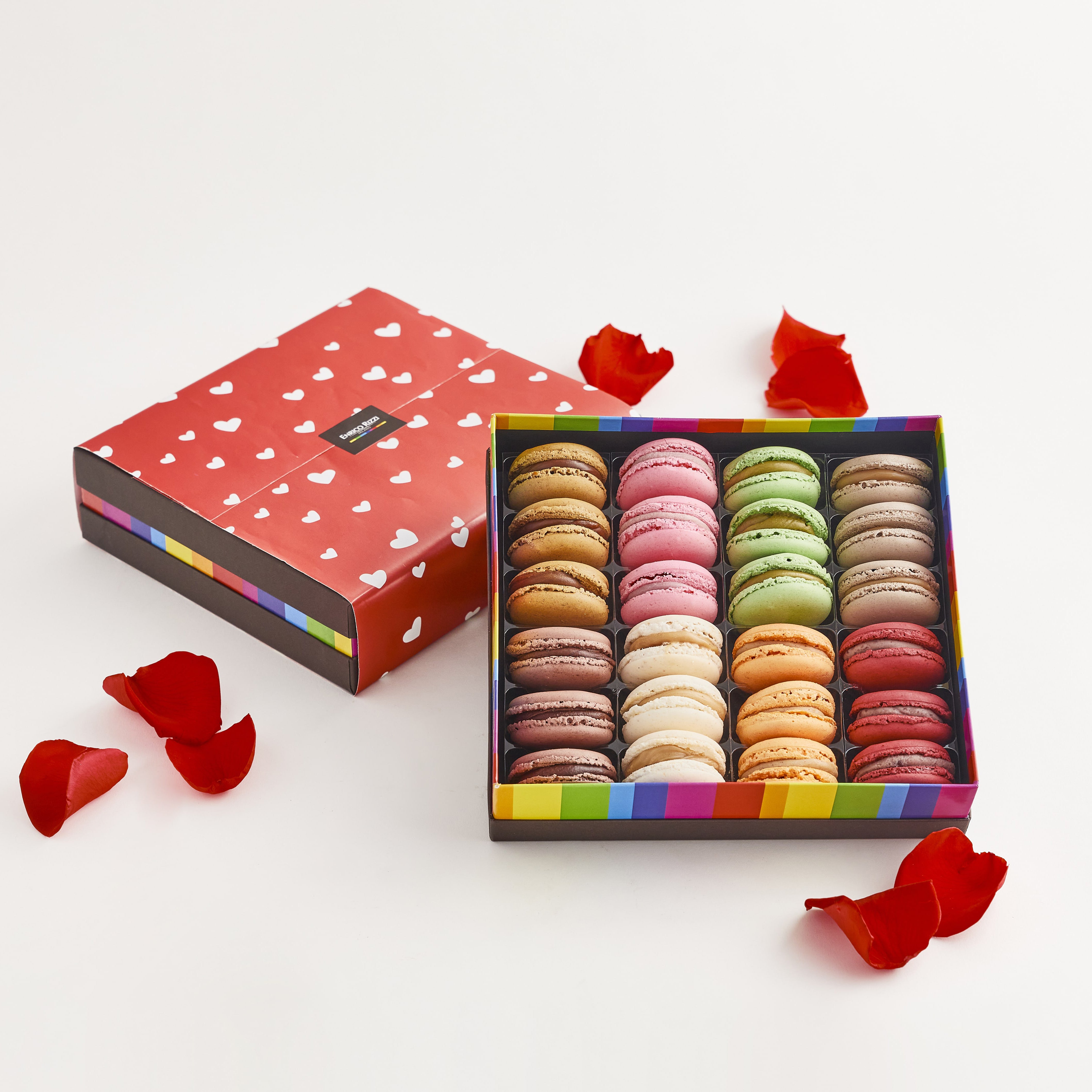 Cofanetto 24 macarons San Valentino